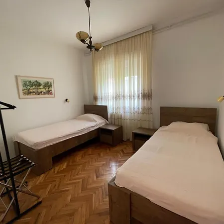 Goga * Pula